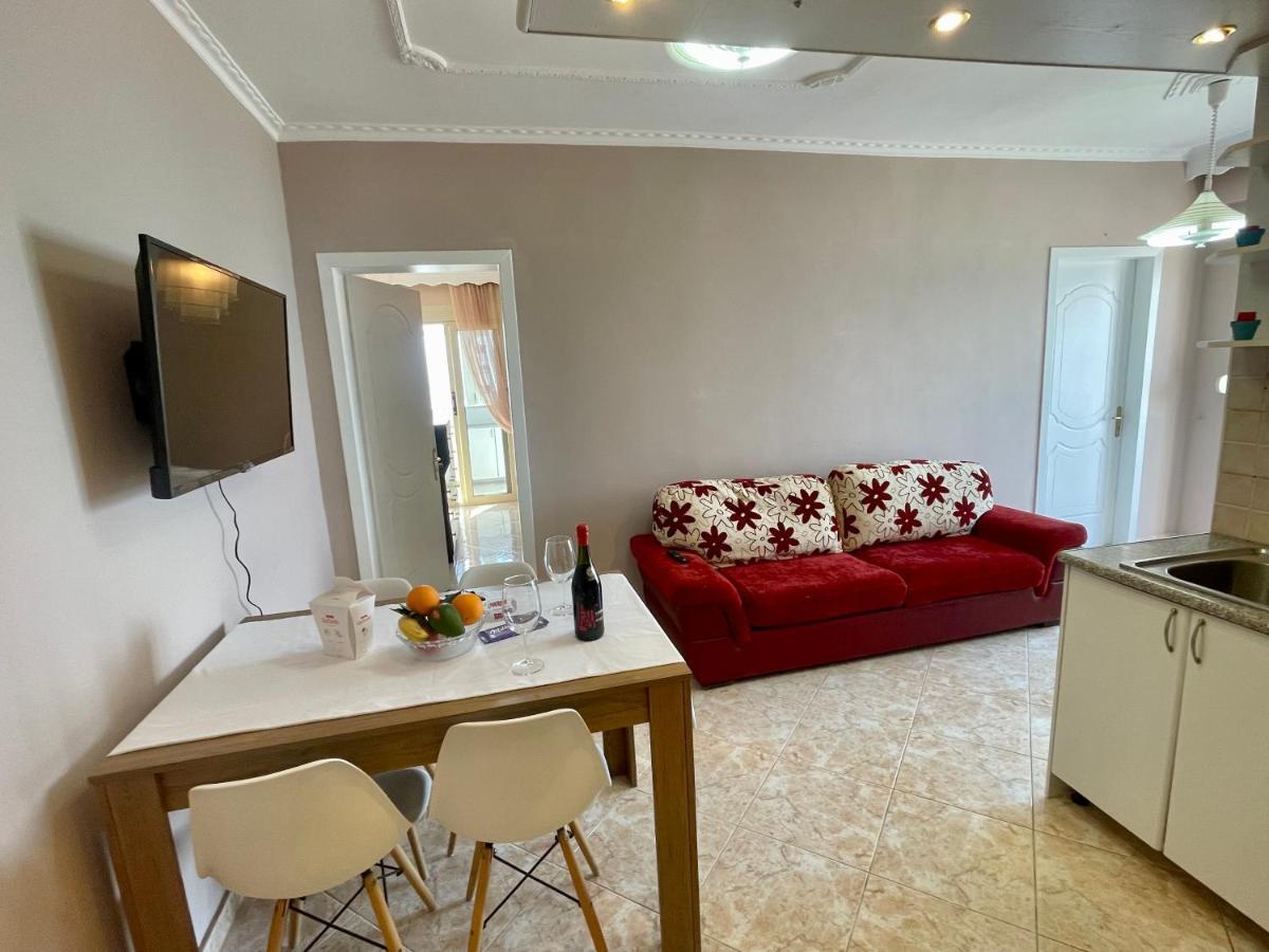 Sea View Apartment Vlorë Екстериор снимка