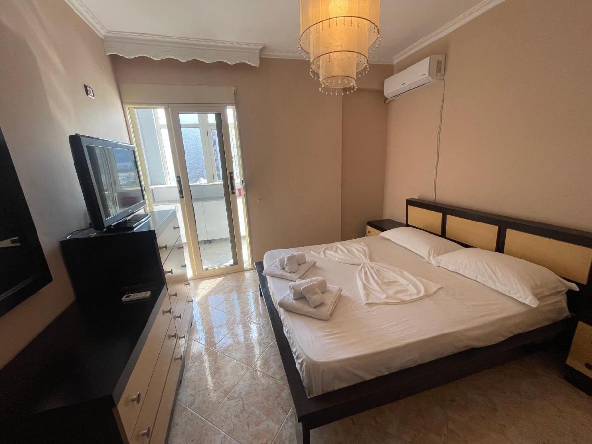 Sea View Apartment Vlorë Екстериор снимка