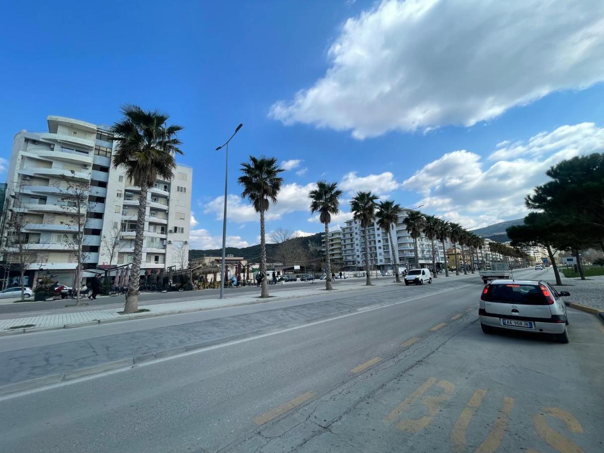 Sea View Apartment Vlorë Екстериор снимка